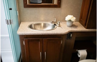 2016 Coachman Mirarda in Tampa Florida