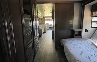 Sam & Kate’s Kid Approved RV Rental w/2 bathrooms