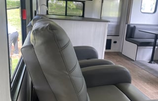 2022 Heartland Trail Runner 27RKS Carolina Skys