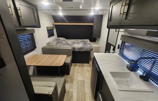 Amazing off grid affordable RV