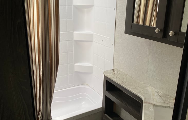 Full size shower with tub for bathing kids