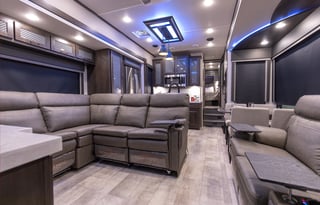 Luxury Design Momentum 395MS (WEC and Disney)