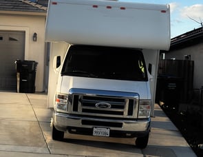 Winnebago Access 24V