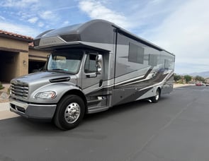 Entegra Coach Accolade 37K