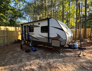 Starcraft Autumn Ridge Outfitter 18QB