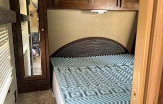 2015 Keystone RV Hideout 28BHS