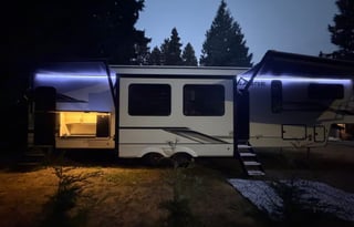 Happy Camper Family 5th Wheel