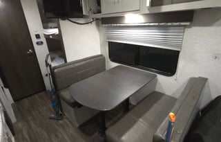 Fully-Equipped Family Friendly Camper Home!