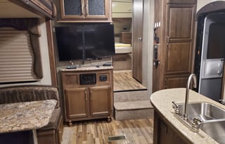 2016 Keystone Cougar X-Lite 28DBI SPECIAL PRICING!