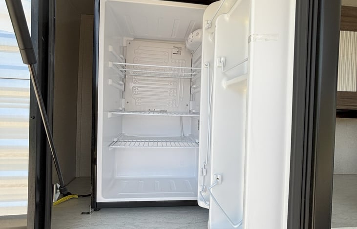 Outdoor Kitchen Fridge