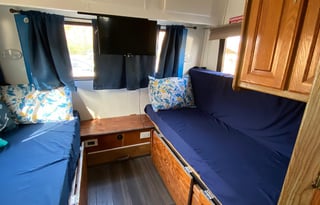 1989 Van American GMG Cobra Malibu Motor Home