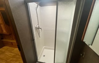 2017 Thor Motor Coach Challenger 37TB