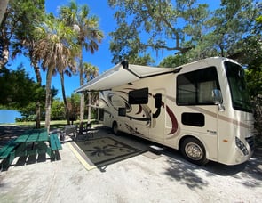 Thor Motor Coach Hurricane 29M