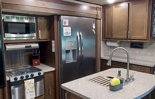 2019 Highland Ridge TWO Bath Sleeps 10