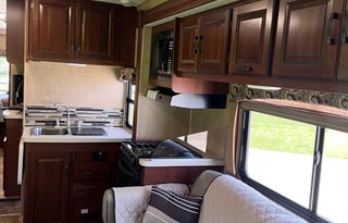 Great family escape w/ bunkhouse.