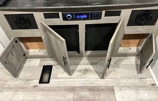 Family fun Camper with game room!!