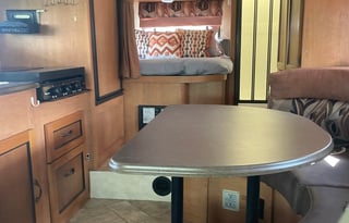 2011 Coachmen RV Freelander 21QB  Ford 350