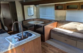 2013 Camper – Perfect for Family Adventures!