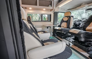 180 WEEKEDAYS ! Sleeps 4/SEATS 4 pop up tent