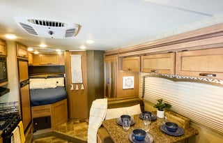 2017 Thor Motor Coach Four Winds 24C