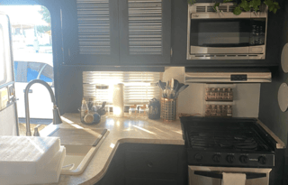 2017 Forest River RV Vibe 323QBS