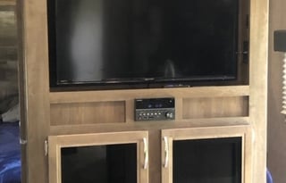 Ed and Cherish's Kid-friendly Entertainment Camper