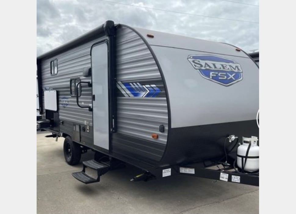 Travel Trailer rentals in Somerville