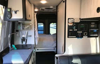 Wanna Getta Away Mobile  -2021 Winnebago Revel