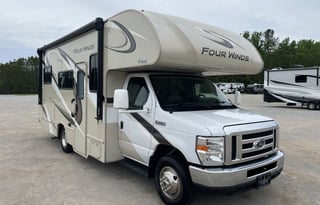 2020  Four Winds 23U $175/night