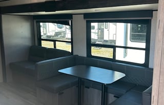 2023 Starcraft autumn ridge 28BHS