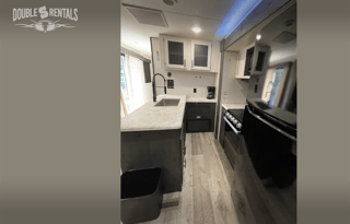 SPORTSMEN DESTINATION Bunkhse w/ Priv King Master!