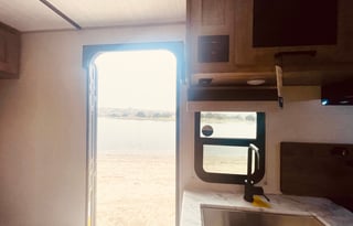 2023 BRAND NEW! Ultra light & easy-to-tow! Sleeps8