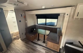 "Deja Vu" - Easy TOW - 2025 Jayco SLX - Sleeps 6-8