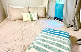 sleeps 9 + fully furnished