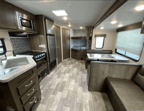 EAST TO WEST Della Terra 271BH