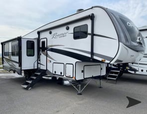 Highland Ridge RV Roamer Light Duty 304BHS