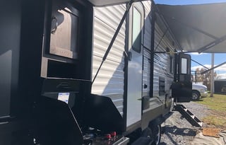 Family Adventure Awaits 2020 Keystone Springdale