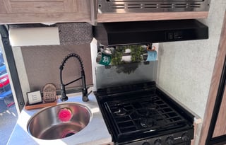 2018 Forest River RV Sunseeker LE 2250SLE Chevy