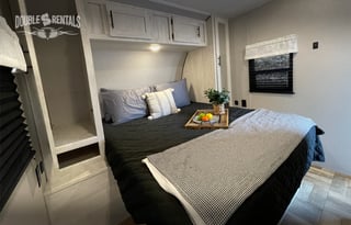 SHASTA Dual-Entry w/ Private Master, Bunks & 2 ACs