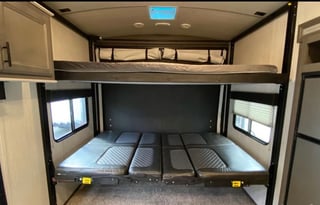 set up and deliver kid friendly toy hauler