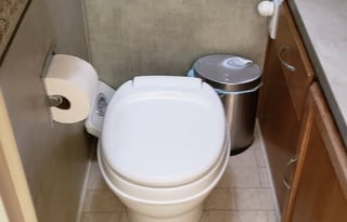 30-Days for $3K w/4-bunks + Queen, couch & table