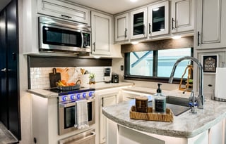 Luxury 5th Wheel Toy Hauler w/1.5 Bathrooms