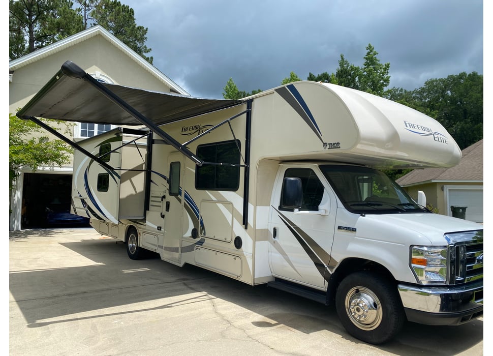 Class C Motor Home rentals in Jacksonville