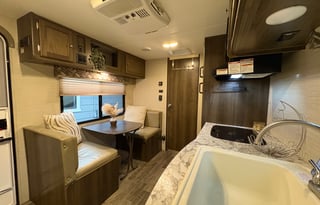 Encanto Rv! Cozy Travel Trailer 2017 Bullet