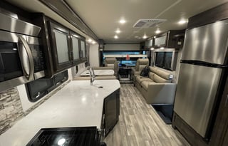 2021 Holiday Rambler Admiral 34J Bunkhouse