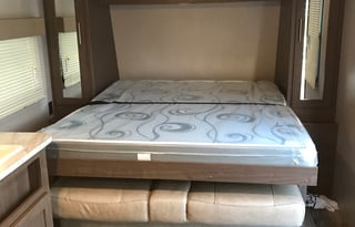 2019 Keystone Hideout