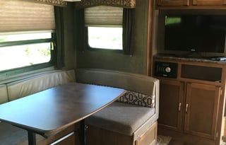 26' travel trailer,  Starlink internet available!