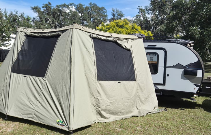 Add on panels to the 270 awning with privacy and windows