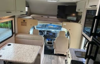 2022 Thor Motor Coach Freedom Elite 22FE