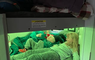 Take the Whole Family!! Has Bunk Beds!